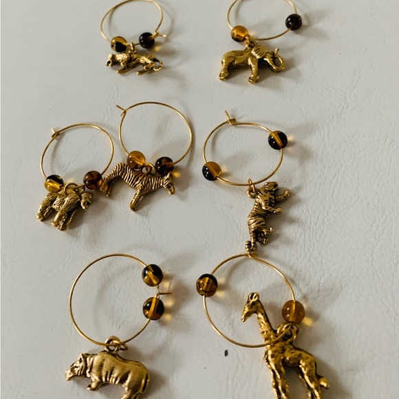 A beverage bauble - Picture 9 of 10